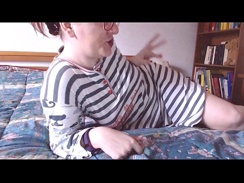 ❤️ Leve este grande galo preto na sua boca escravozinho ❌ Porno vídeo em nós